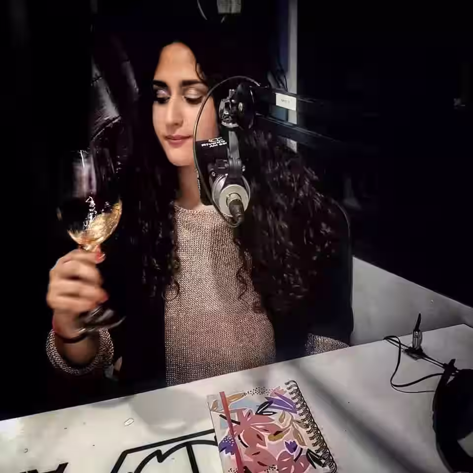Editorial & Podcast Editorial & Podcast